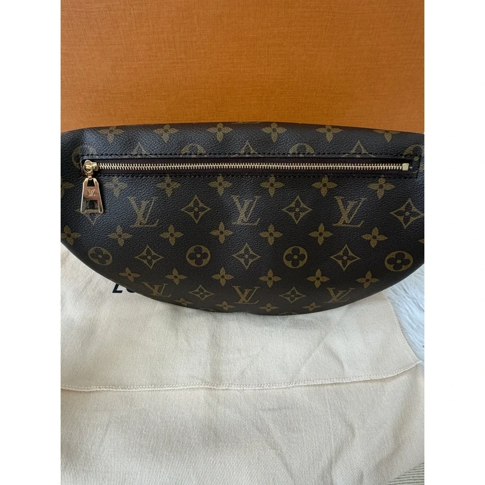 Louis Vuitton selling authentic